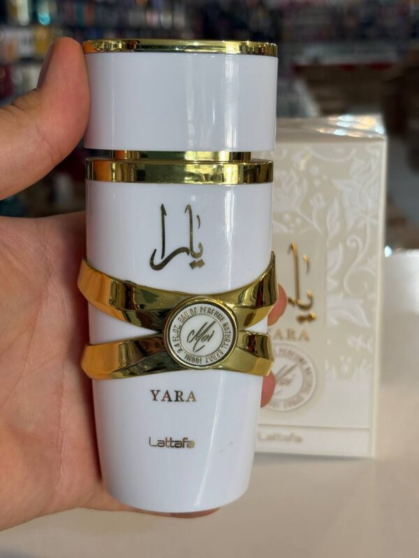 ادو پرفیوم زنانه لطافه مدل یارا سفید حجم 100 میلی لیتر