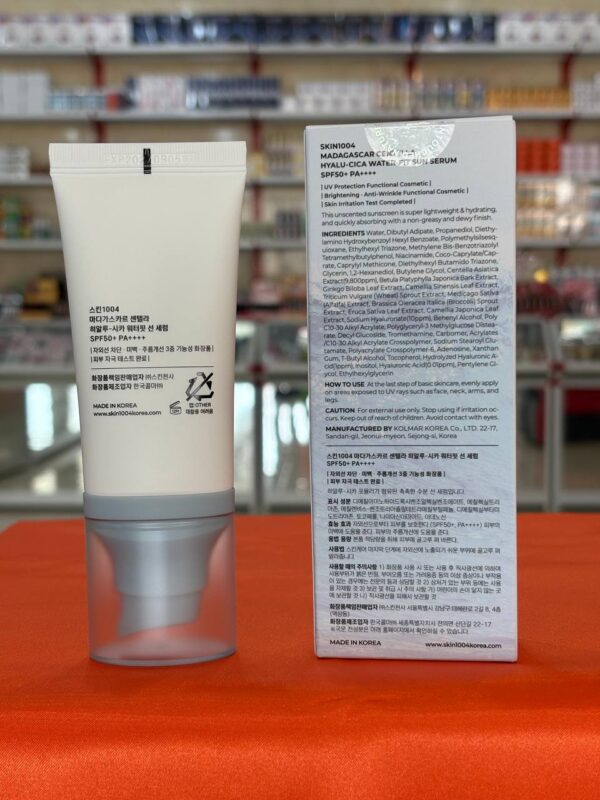 ضد آفتاب هیالو سیکا واتر فیت اسکین1004 - SPF50+ حاوی سنتلا و هیالورونیک اسید