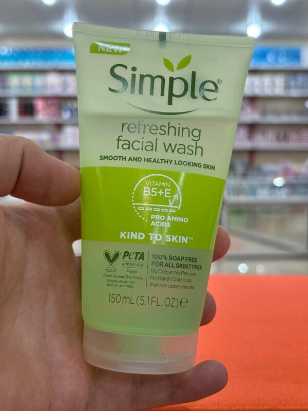 ژل شستشوی صورت سیمپل حجم 150 میلی لیتر Simple refreshing facial wash