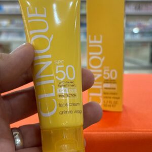 کرم ضدآفتاب سولار اسمارت کلینیک SPF 50 جوانساز بی رنگ