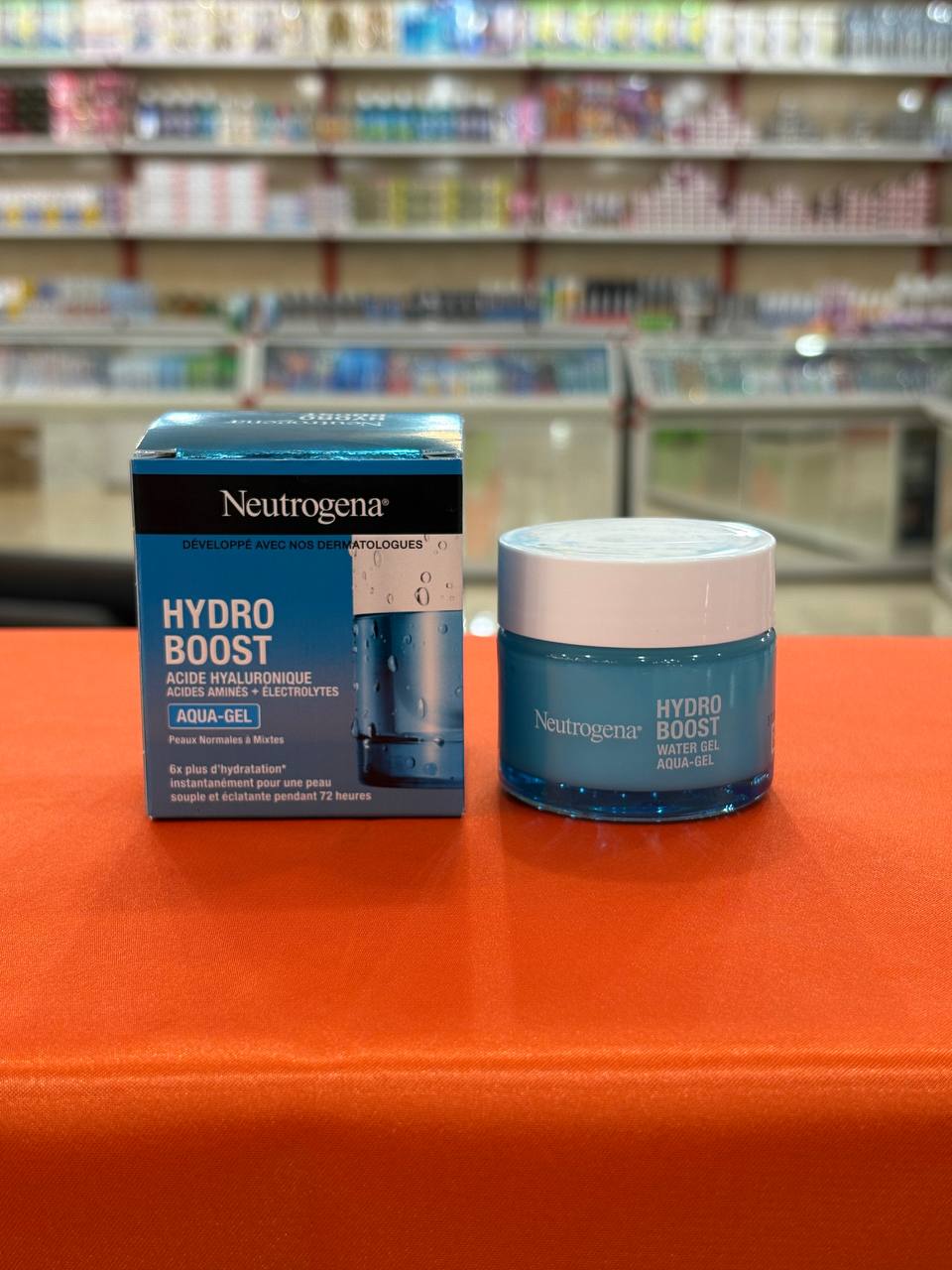 واتر ژل آبرسان و مرطوب کننده نوتروژینا Hydro Boost Water Gel