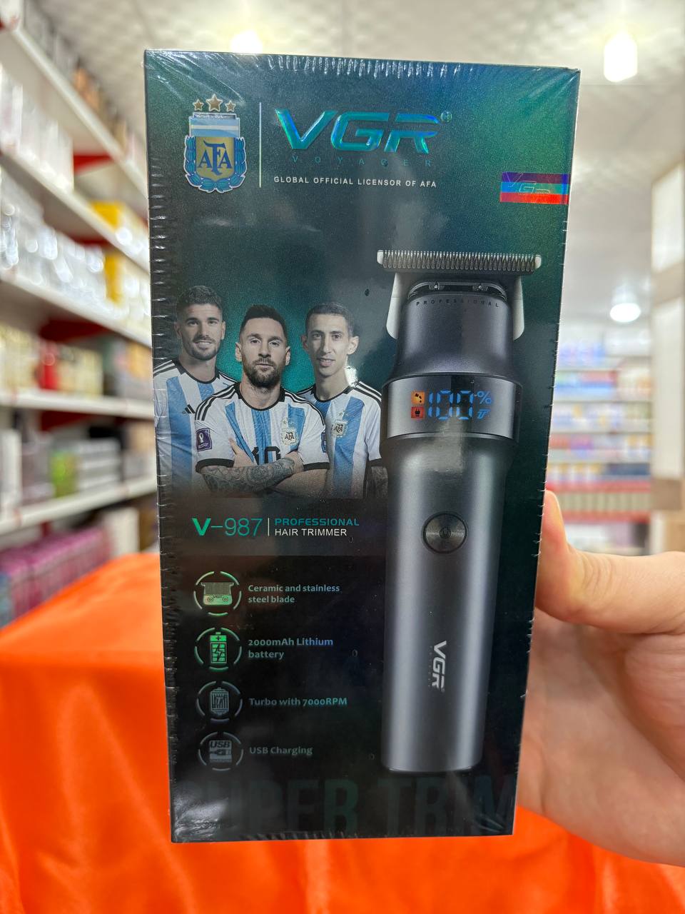 ماشین اصلاح وی جی آر مدل V987 با تیغه سرامیک و ضد آب